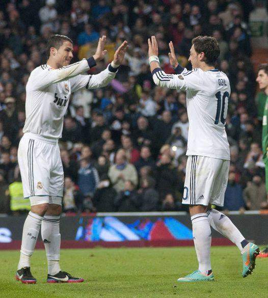 Ozil Ronaldo