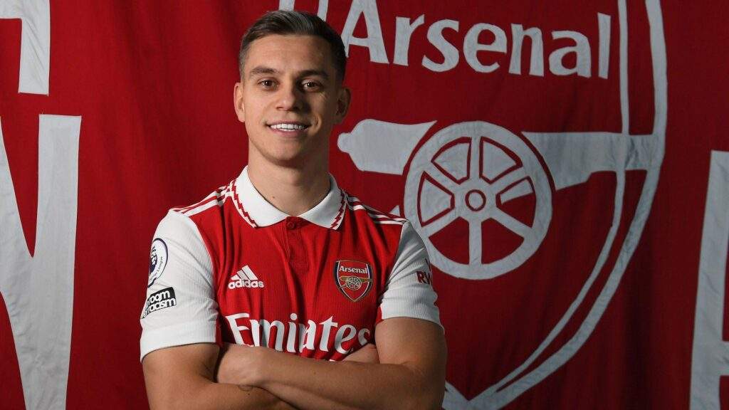 11026 epl trossard tells arteta his preferred position after joining arsenal