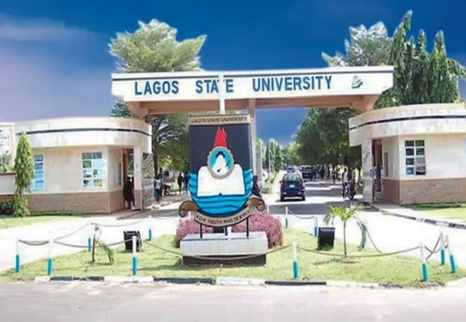 11467 LASU Gate