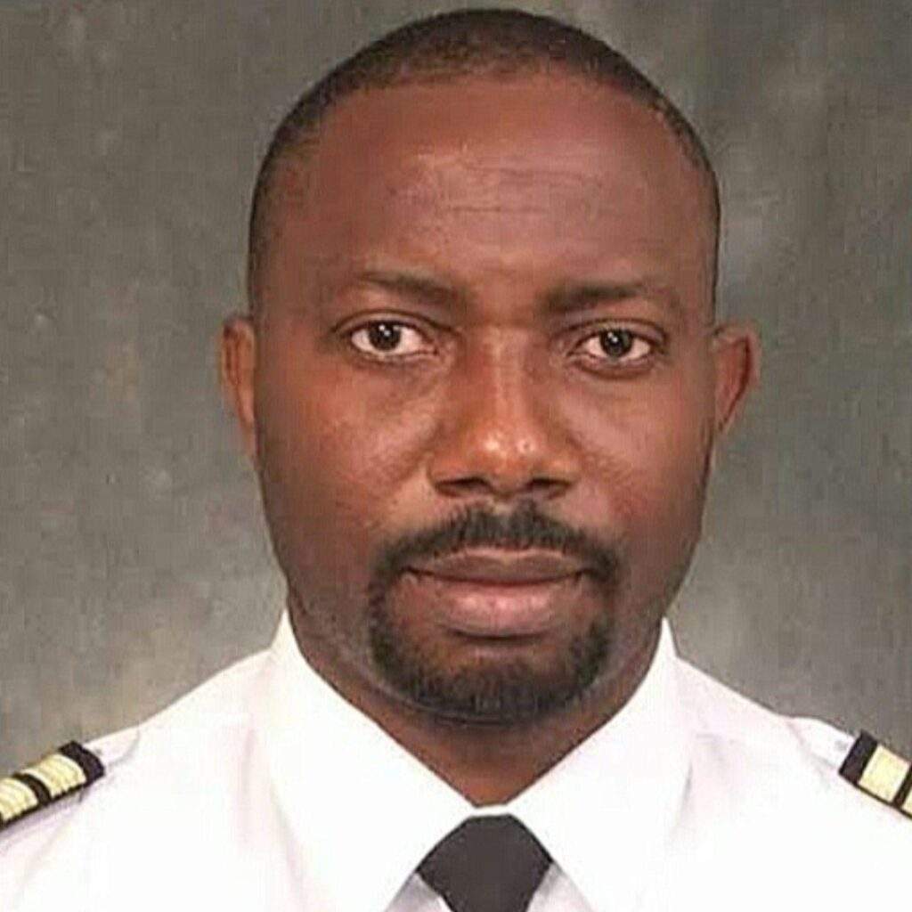 12108 tompolos director enisuoh detained over 420000 money laundering efcc
