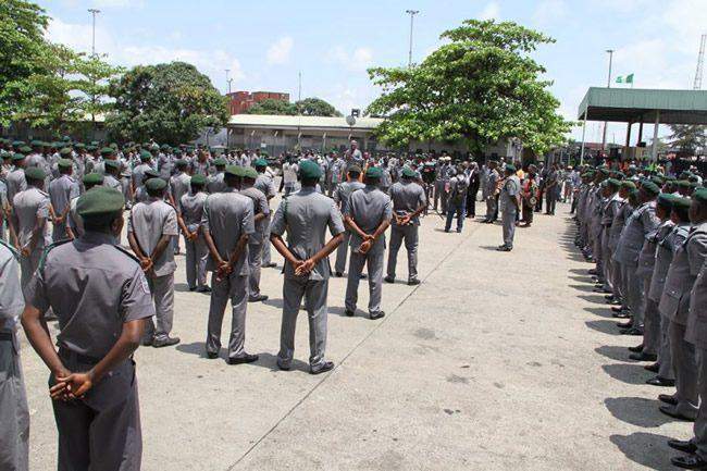12627 Customs officers on parade ground 