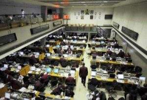 12942 Trading floor NSE e1478017543583