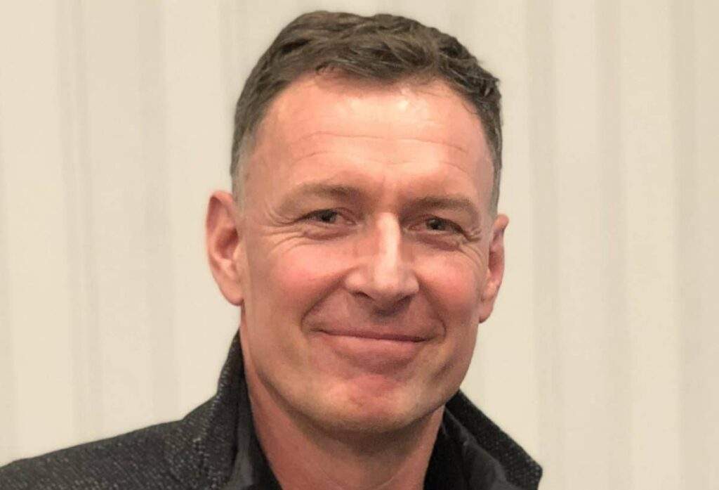 13165 fa cup chris sutton predicts winner between man city arsenal
