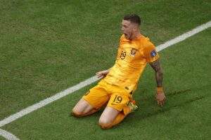13370 epl stop criticizing weghorst hes different man utd legend tells ronaldo fans