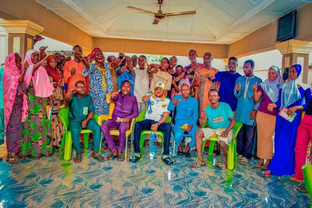 14051 apc pdp members dump parties join accord in oyo