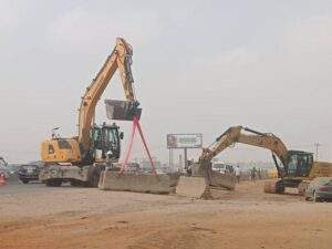 5040 nigerian govt resumes work on lagos ibadan expressway reviews traffic architecture