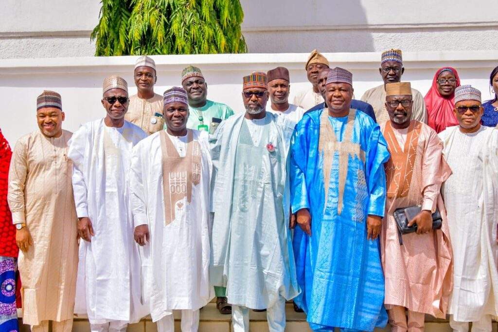5625 niger gov sani bello urges pharmaceutical council to rid society of sales of unprescribed drugs