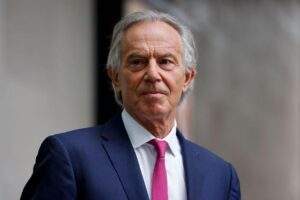 6177 former uk pm blair condoles with afdb president on mothers death