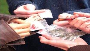 6535 why children from wealthy homes may abuse drugs psychiatrists
