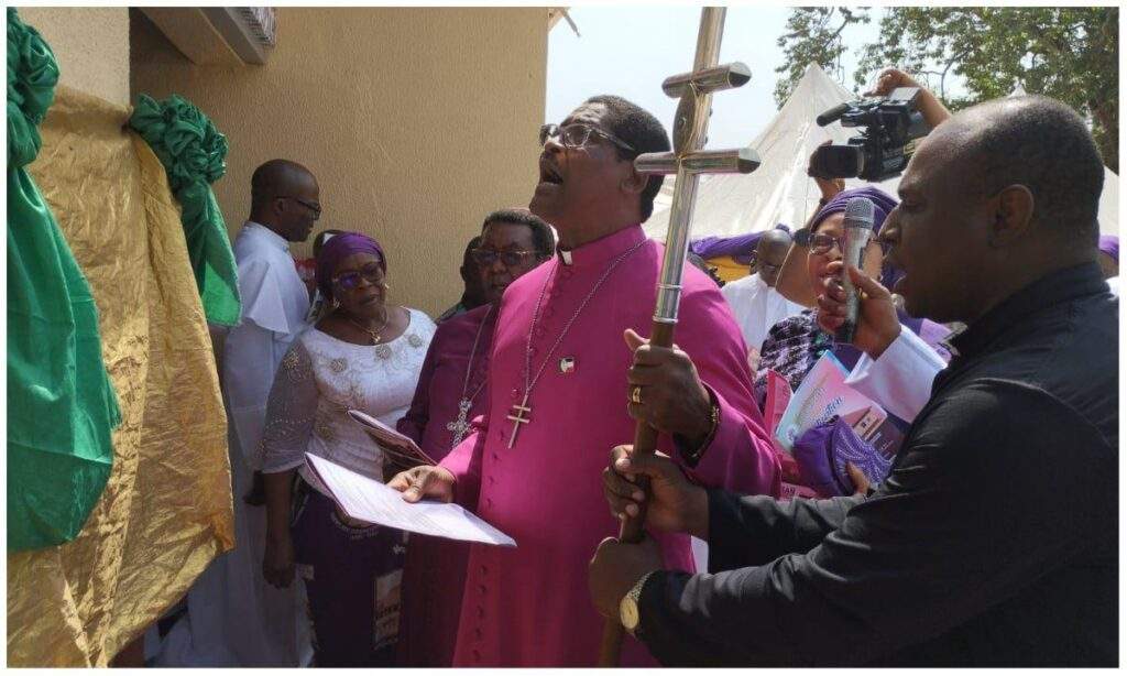 6564 2023 nigeria now ungovernable things have fallen apart anglican primate