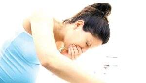 6878 severe vomiting during pregnancy may cause miscarriage gynaecologists warn