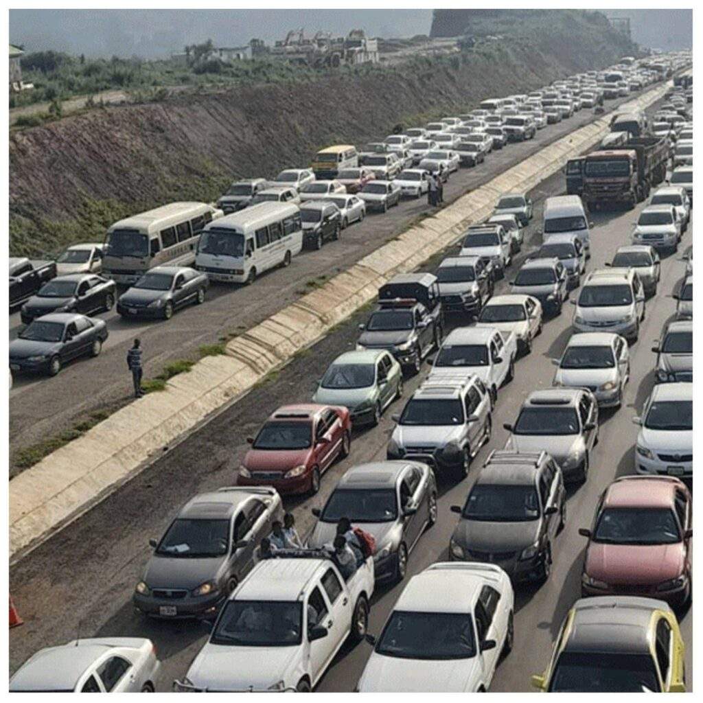 6881 again gridlock on abuja keffi road as fg closes ado bridge for repairs