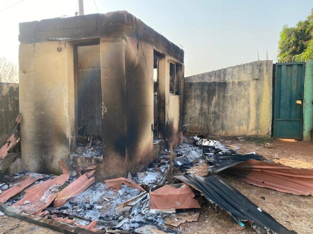 8318 again gunmen attack inec office in enugu kill police officer