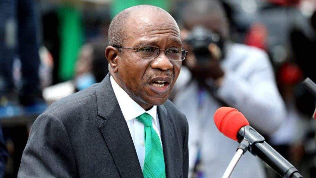 14843 cash swap emefiele begs nigerians for understanding