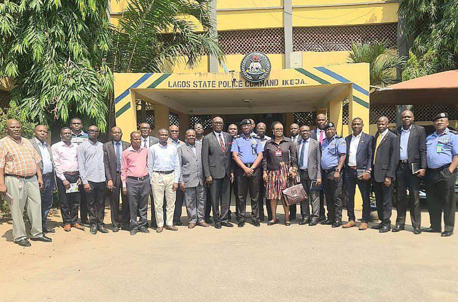 15439 naira scarcity police bank csos meet in lagos