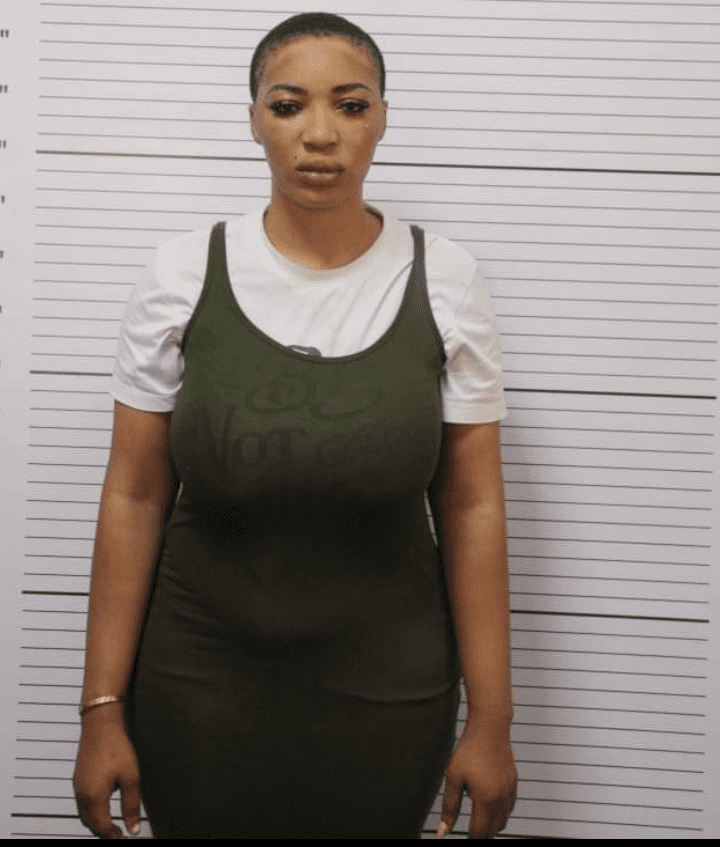 15657 actress paraded by efcc for spraying new naira notes