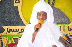 16052 jigawa ssg presents appointment letter to new emir of dutse hameem sanusi