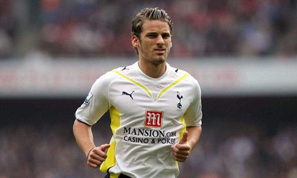 17138 epl hes very talented young bentley reveals player thatll be great buy for arsenal