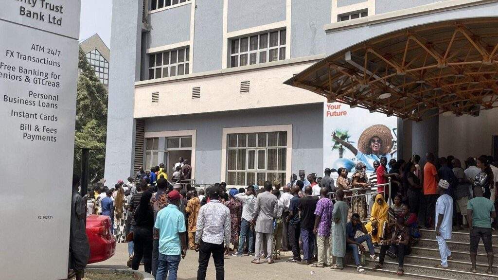 18332 bayelsa police command beef up security in banks atm point