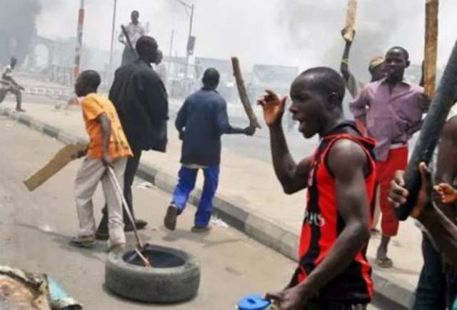 19130 again protests rock ibadan over naira fuel scarcity