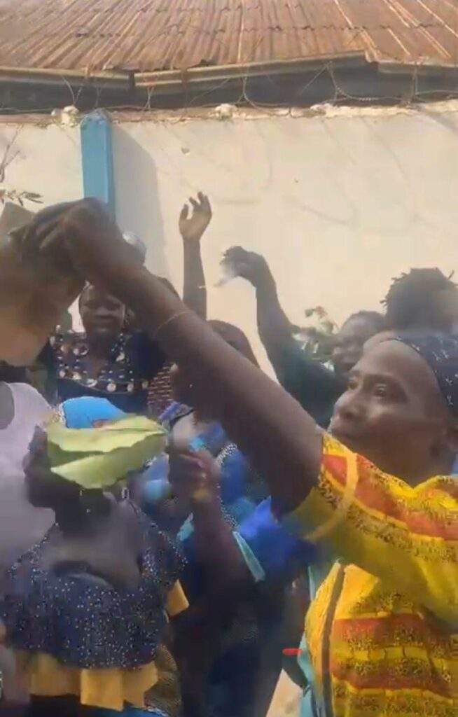 19170 were dying of hunger ogun fish sellers protest rejection of old naira notes video