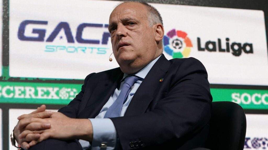 19789 laliga takes decision on punishing barcelona for paying referee e1 4m