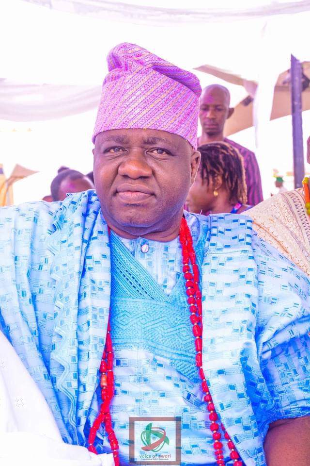 19912 stop lying youre foreigner in ogun west pdp candidate obanibasiri tackles adeola