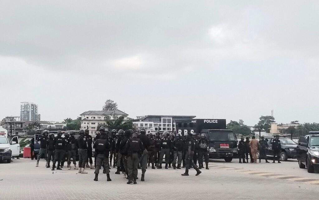 19928 naira scarcity police take over ojota mile 12 amid tension in lagos