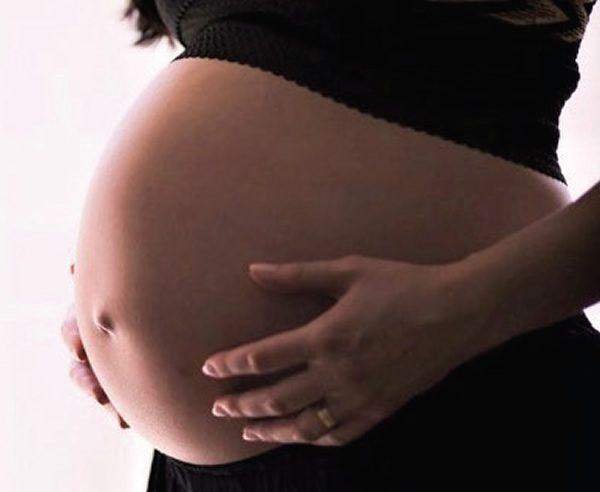 20030 pregnant lady