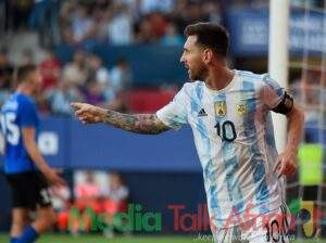 20442 its crazy he cant withstand kempes warns messi over next destination