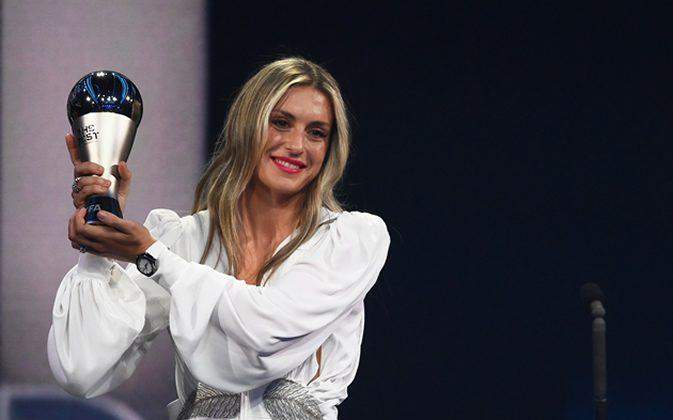 22590 breaking spains putellas wins fifa best womens player for 2022