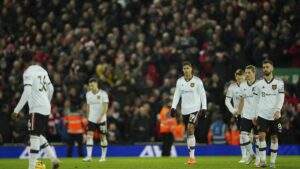 25914 epl man utd players chatted about overtaking arsenal before liverpool defeat