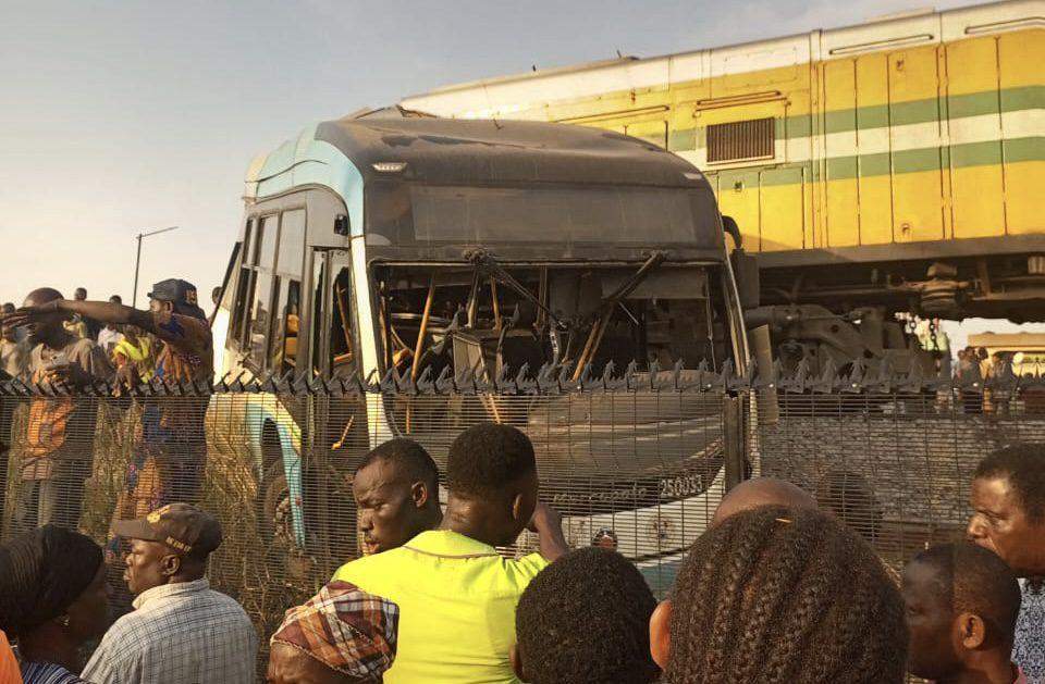 26646 breaking scores injured as train crushes lagos govt staff bus 26646 breaking scores injured as train crushes lagos govt staff bus