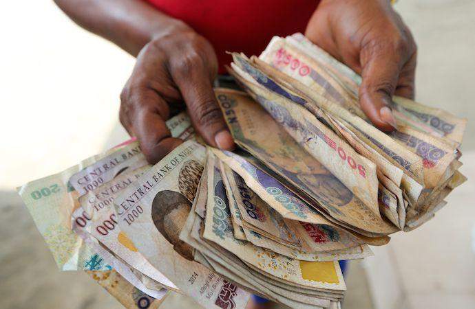 26704 enugu traders continue to reject old n500 n1000 notes