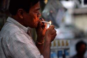 26706 over 15000 cambodians die of tobacco related illnesses annually expert