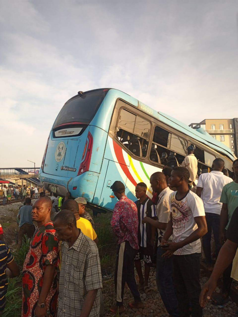 26765 fg orders investigation bureau to probe lagos train crash