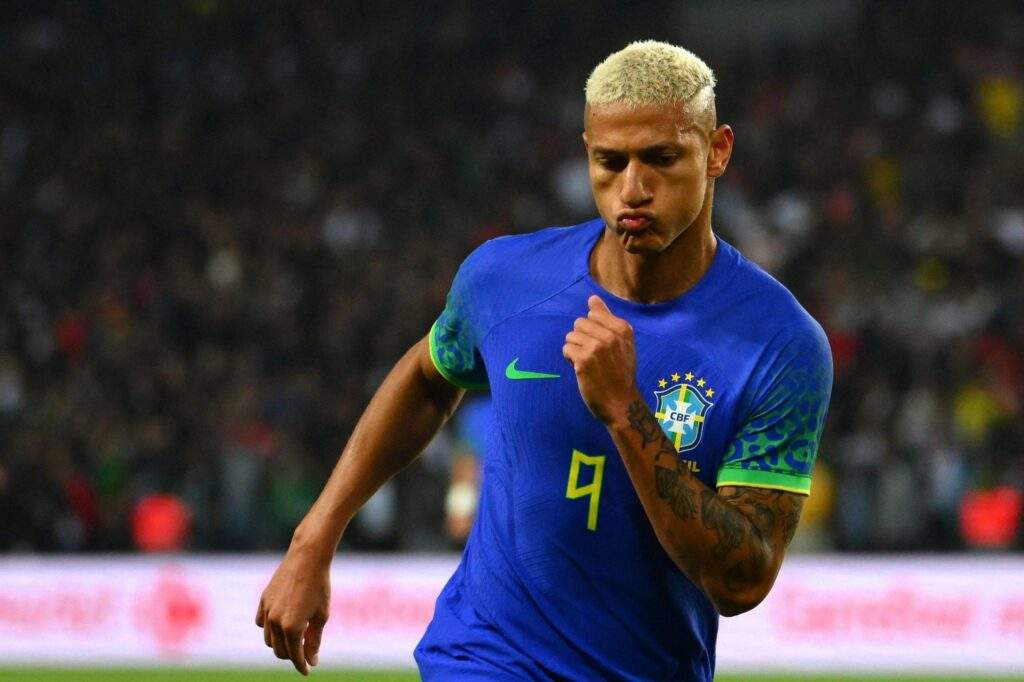 26800 richarlison blasts conte over decision to bench him