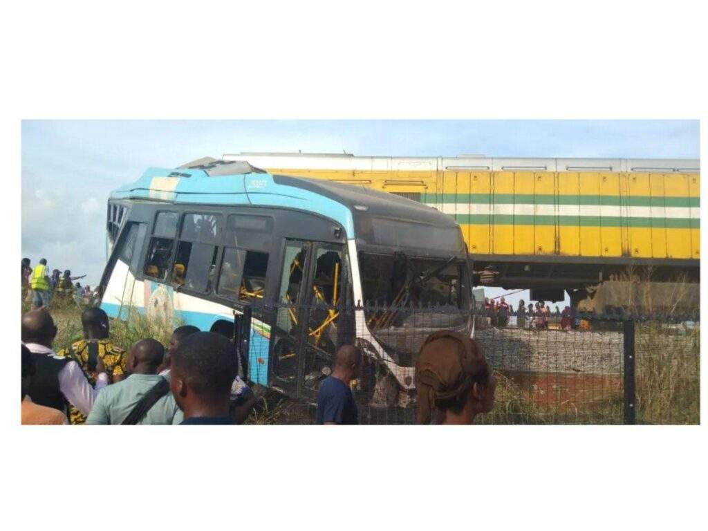 27335 train brt crash 32 survivors discharged lagos govt
