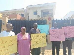 30391 landlords beg fct minister to shelve planned demolition of illegal estates along idu train station
