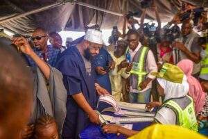 31428 niger apc pdp guber candidates differ on conduct of elections
