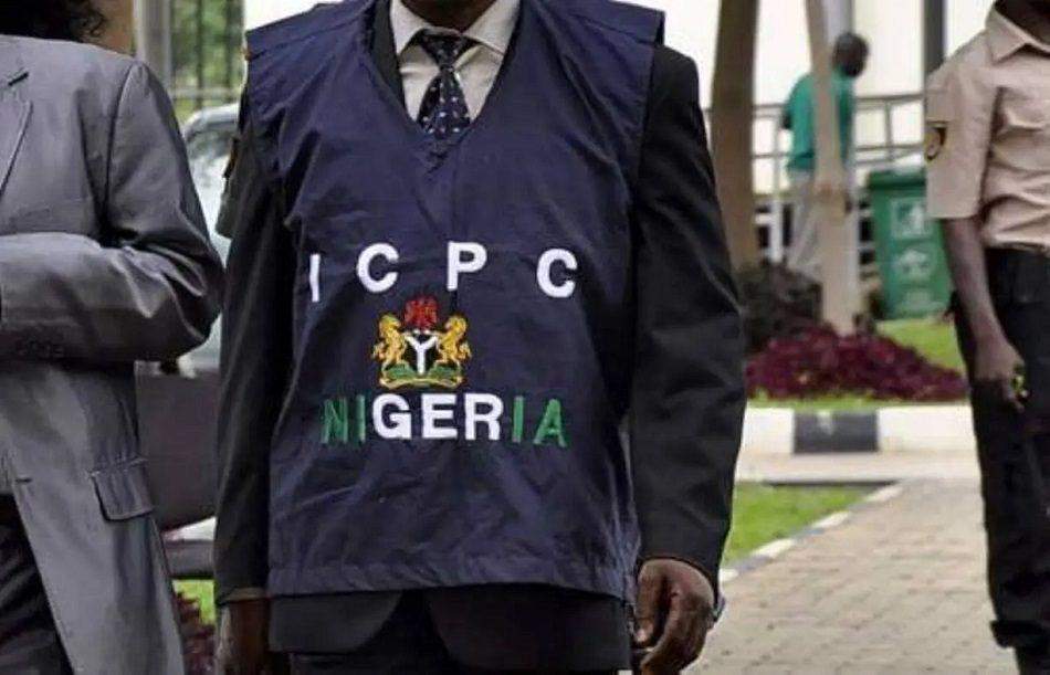 31917 vote buying hudlooms attack icpc officers in sokoto