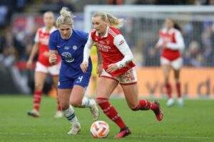 32499 chelsea arsenal eye womens champions league trophy