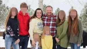33232 dentist accused of poisoning wifes drink to be with mistress