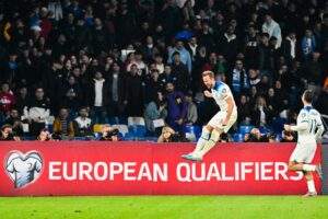 34082 kane breaks england all time goal record with italy strike