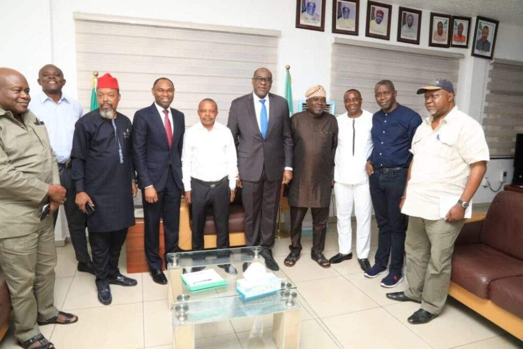 34121 pictorial cbn delegates meet nlc amid planned protest