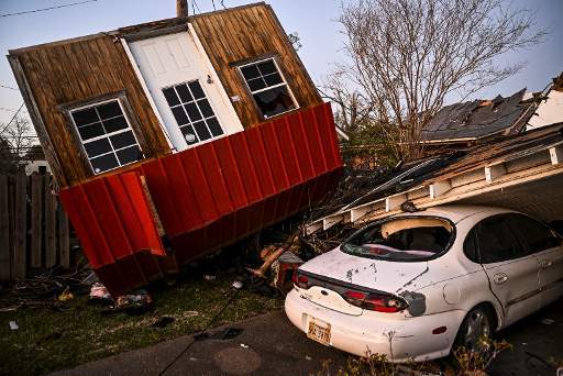 35194 at least 25 killed in us as tornado hits mississippi