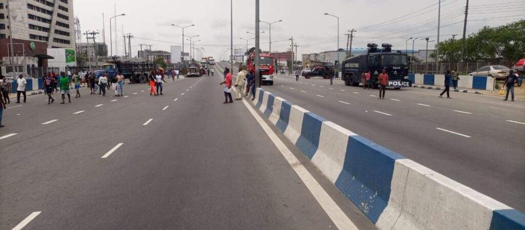 39911 breaking one injured as pdp apc supporters clash in rivers