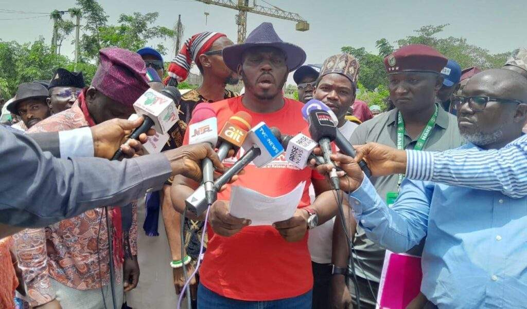 40202 elections abuja protesters back inec warn against insurrection