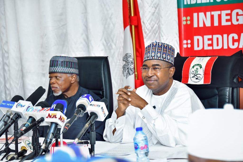 40510 ndlea partners nigerian customs in tackling illicit drugs