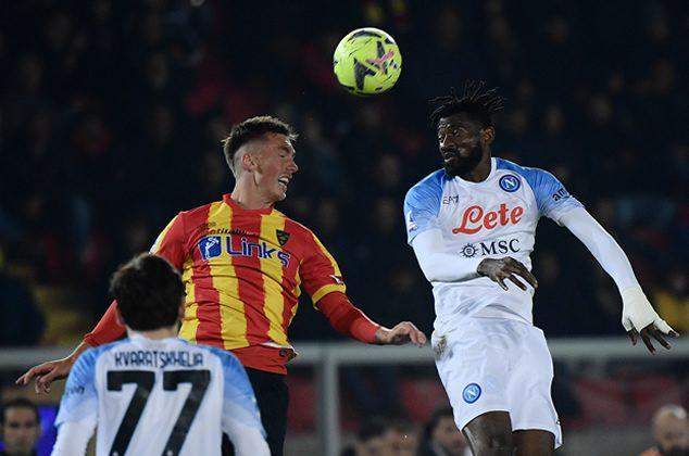 42146 napoli squeeze past lecce ahead milan champions league showdown